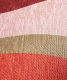 Zoom sur le revetemetn de ce tapis rond