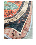zoomez démonstration de flexibilité et de qualité de ce tapis de salon marocain 