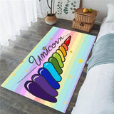 Corne seul et multicolor c'est le motif de ce tapis de chambre fille