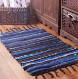 Bleu est la couleur de ce tapis de cuisine en coton