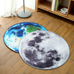 Les deux tapis rond representant la terre et la lune