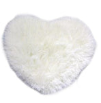 Tapis de chambre pour fille en forme de coeur blanc avec de long poil
