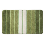 Joli vert rayé est la couleur de ce tapis de salle de bain